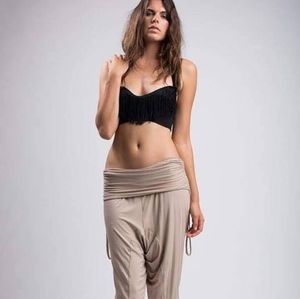 Kucoon designs yoga pants